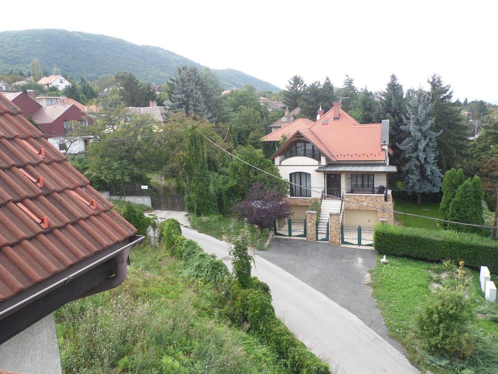 Bed and Breakfast Agi Panzio Obuda à Budapest Extérieur photo